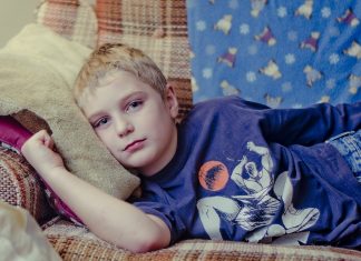 Пет начини да му измерите на детето температура без топломер